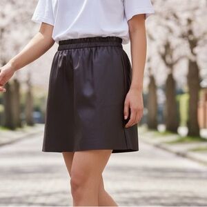 Elegant burgundy skirt large faux leather  loft